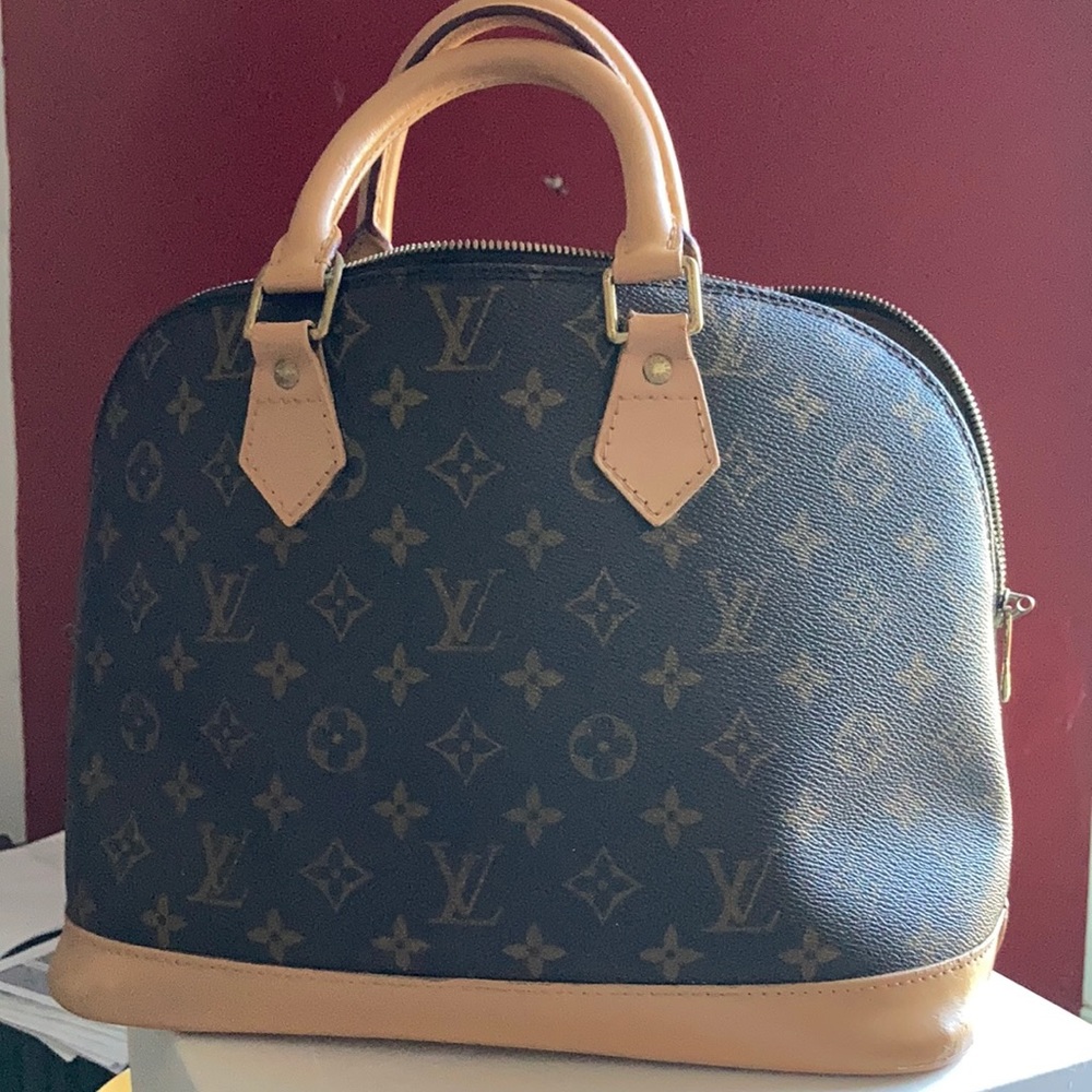 Authentic Louis Vuitton Alma